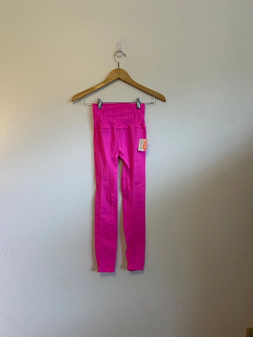 NWT Free People FP Movement Good Karma Leggings in Magenta | Size XS/S - Picture 7 of 11